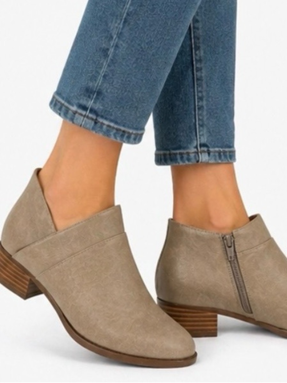 Comfortview Taupe Ankle Booties V-Cut Side Zip Low Heel Comfort Shoes Size 8W